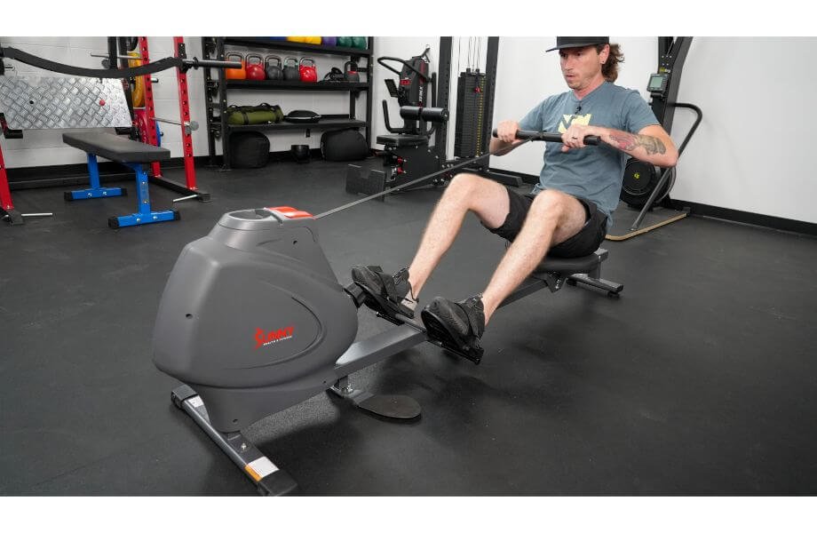  Sunny Health & Fitness Magnetic Rowing Machine
